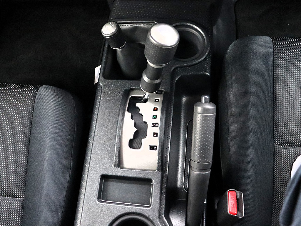 ゲート式５速AT車になります！