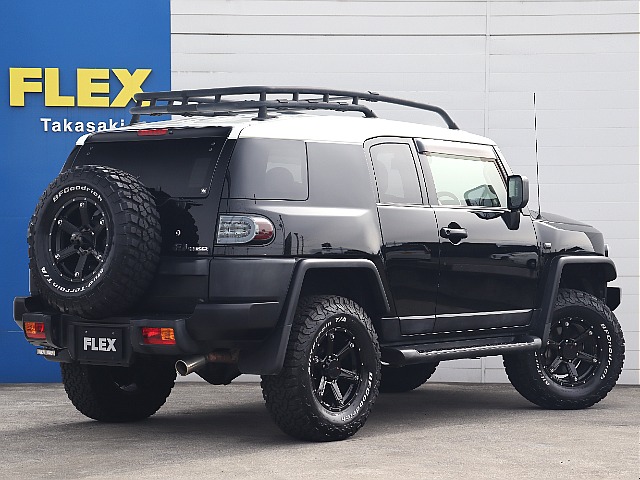 各所マットブラック塗装が施された１台！