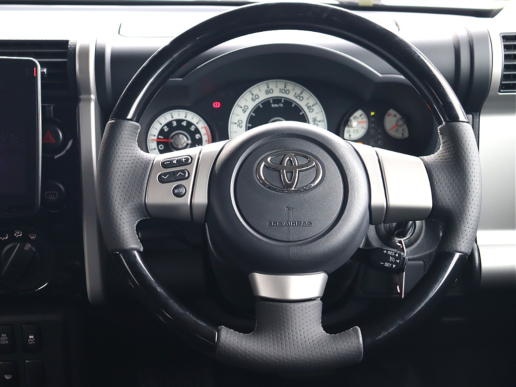 新品REAL製ステアリング！