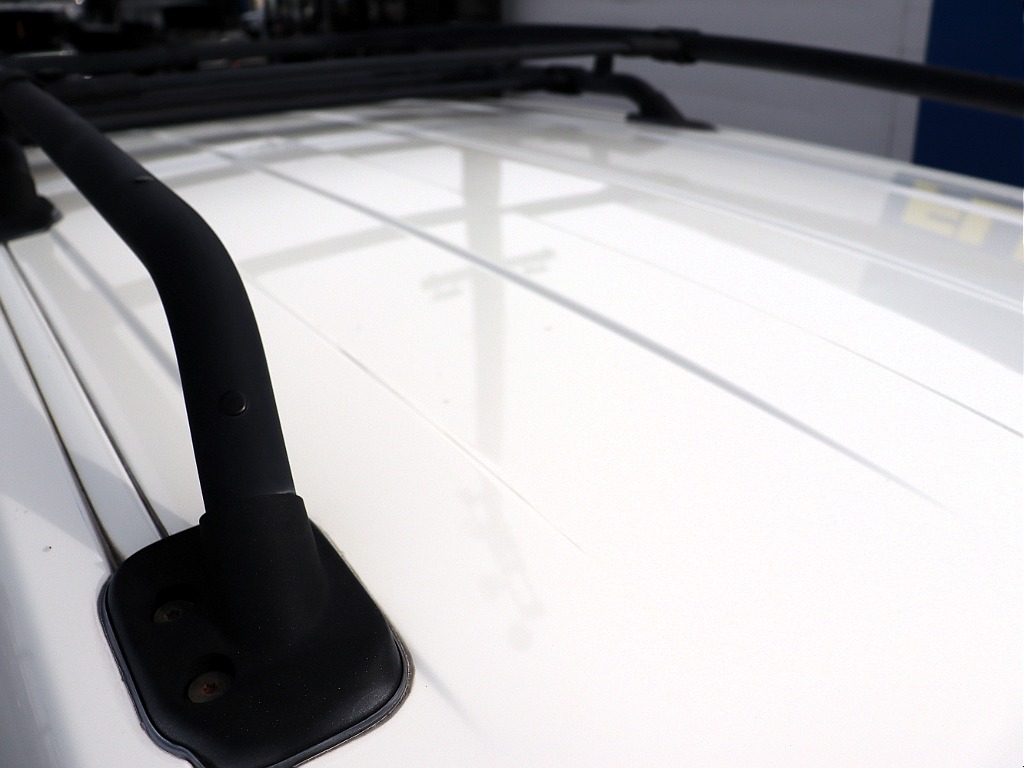 オプション装備の純正ルーフラック付き！