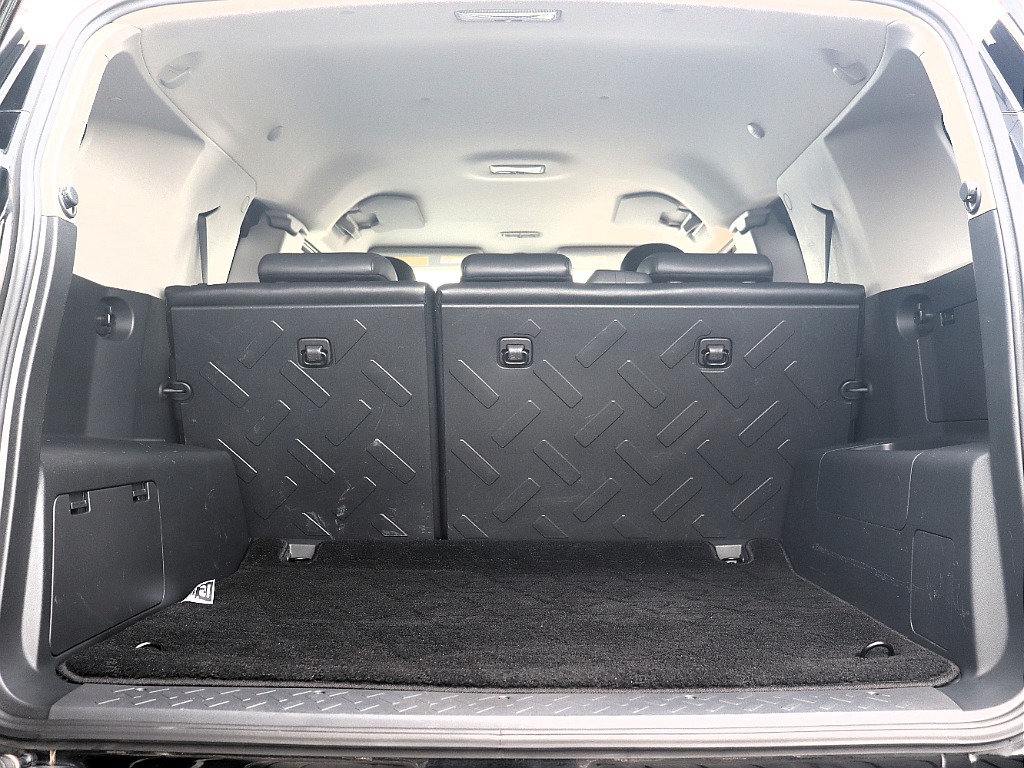 荷物も沢山詰め込めるラゲッジスペース！