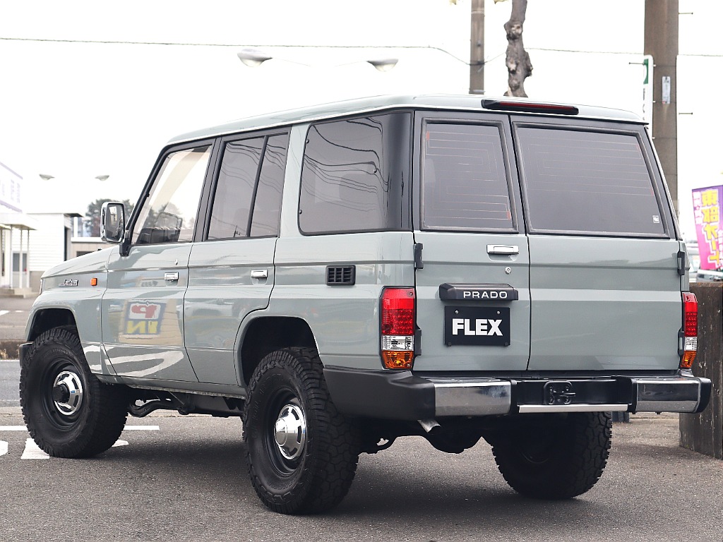 陸送会社との提携により遠方納車も可能ですので、遠方の方もお気軽にお問合せください！