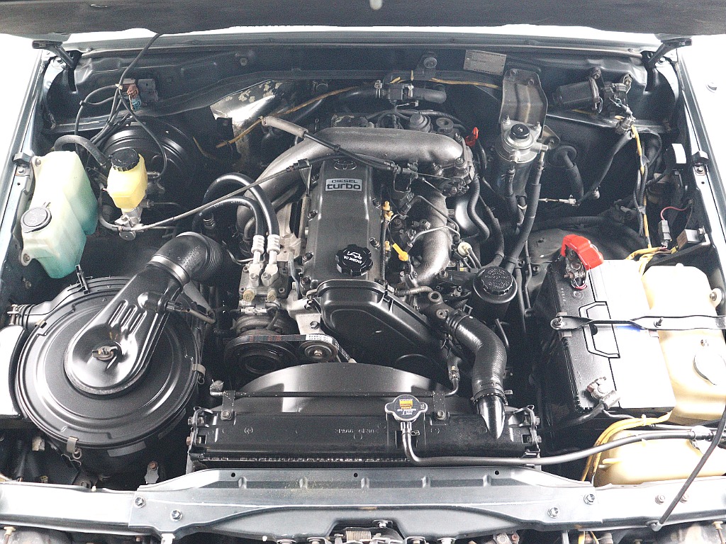 耐久性、信頼性に定評の１KZエンジン搭載！