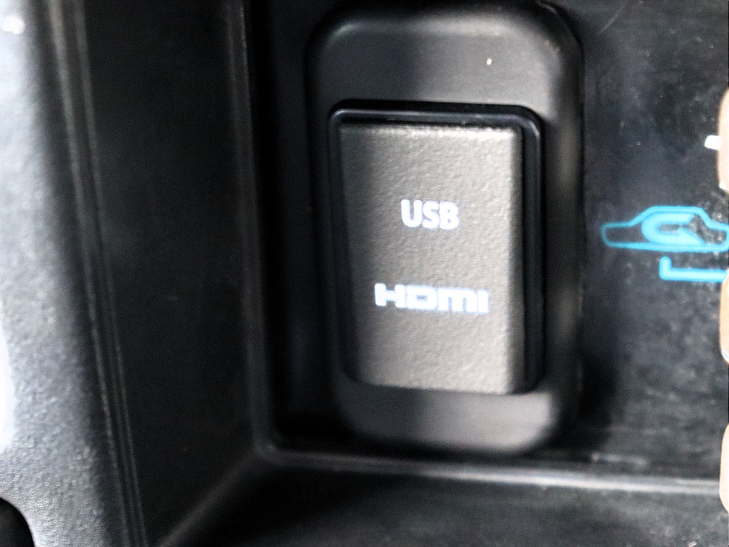 HDMIポート取付でミラーリングにも対応しております！