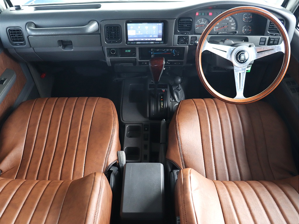 トヨタ&nbsp;ランドクルーザープラド&nbsp;プラド5ドア3.0DT SXワイド 4WD&nbsp;Signature Series&nbsp;群馬県の詳細画像&nbsp;その3