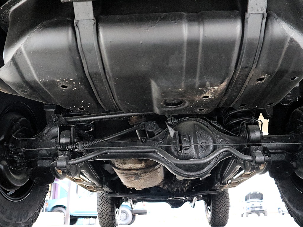 下廻りは洗浄後、防腐パスター塗装を施しております！