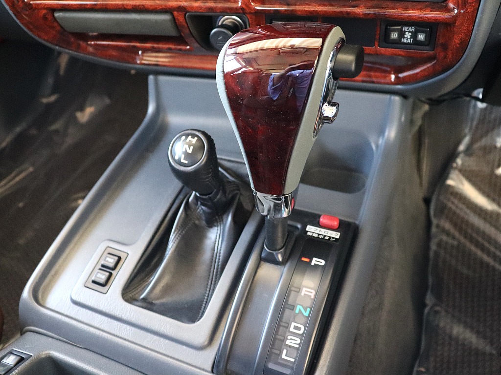 新品ウッド調コンビシフトノブ！