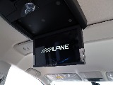 ALPINE製12.8インチフリップダウンモニターをセット！長旅には欠かせませんね♪