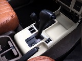 シフトパネルもボディ同色施工で統一感もありますね！