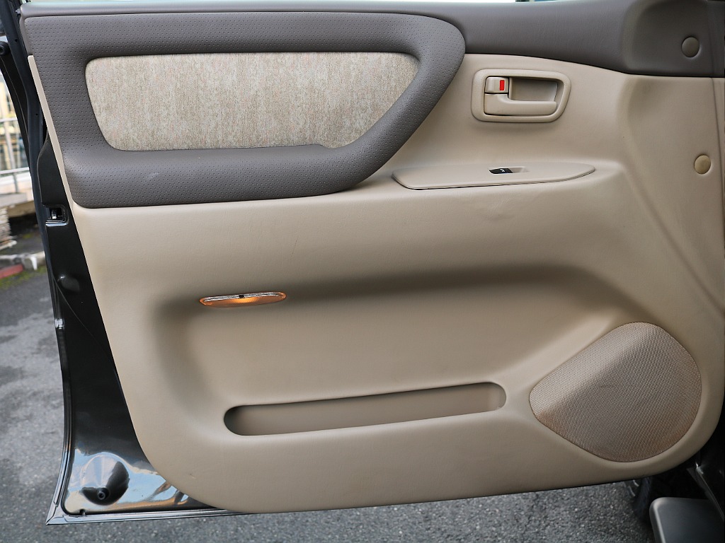 お問い合わせはランクル岡山店まで！！ＴＥＬ：０８６－４２０－２４２２