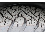 新品タイヤなので溝もしっかりとあります！