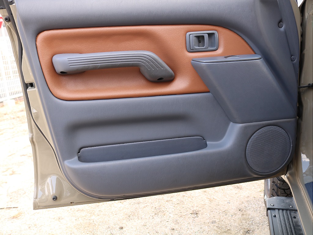 トヨタ ランドクルーザープラド(23枚目)