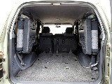 セカンドシートを折りたためば、長物のお荷物も積みこみ可能☆