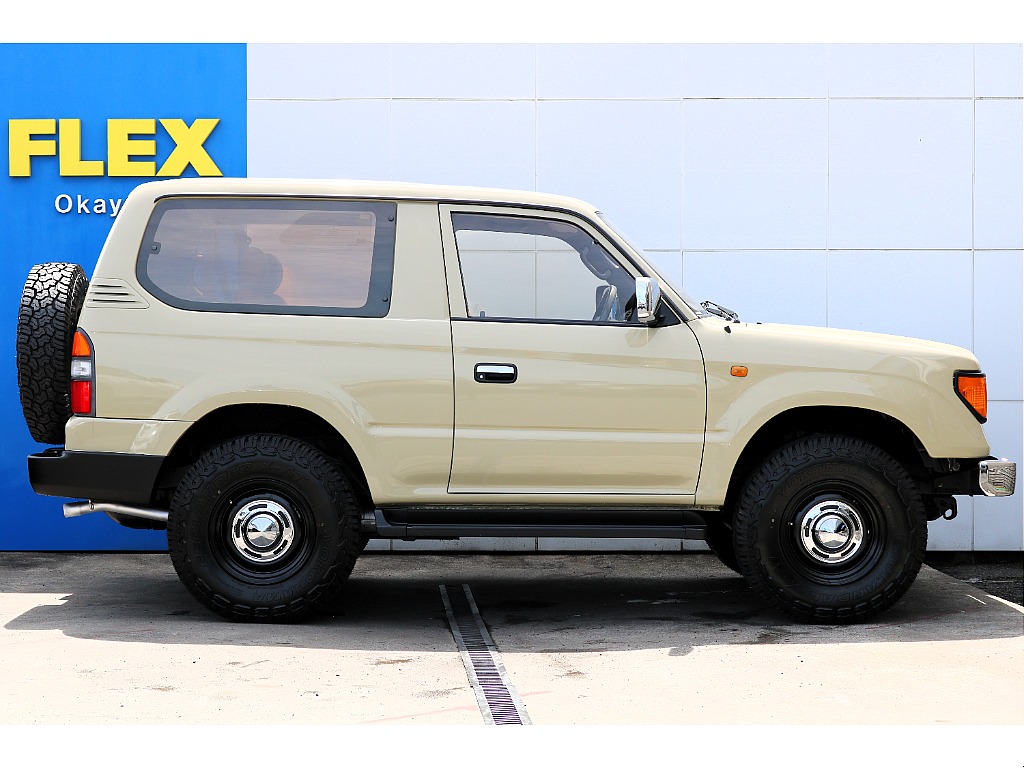 コンパクトな２ドアタイプなので運転もし易いですよ＾＾