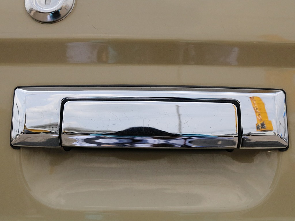 メッキドアハンドル