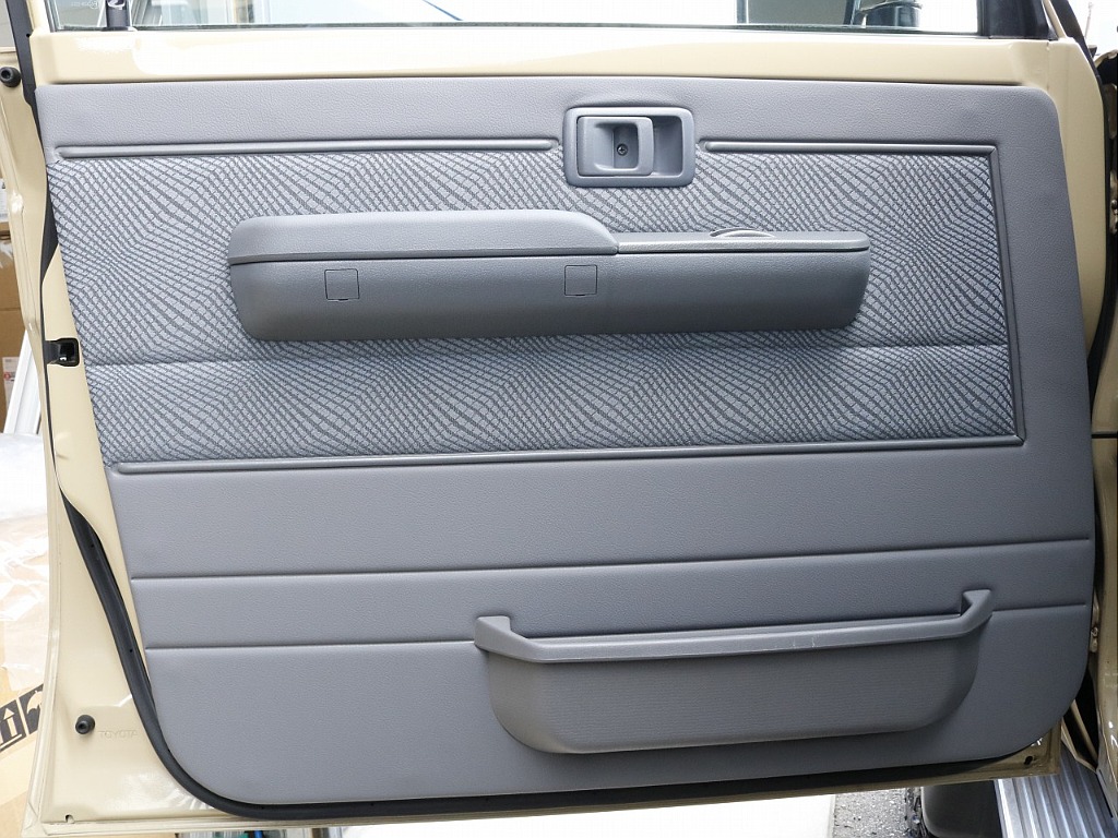 助手席の内張り