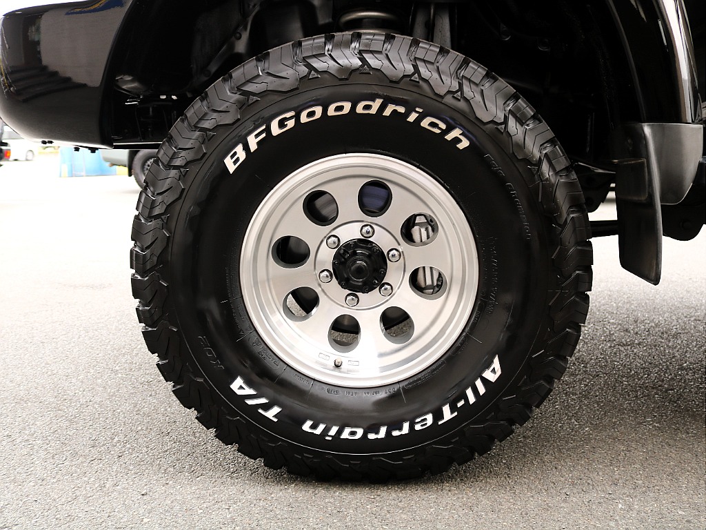 トヨタ ランドクルーザー80(3枚目)