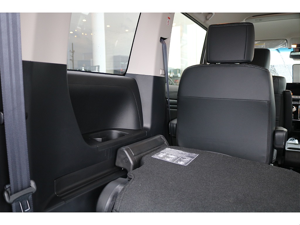 色々なファミリーカーとしてのうれしい装備が満載！