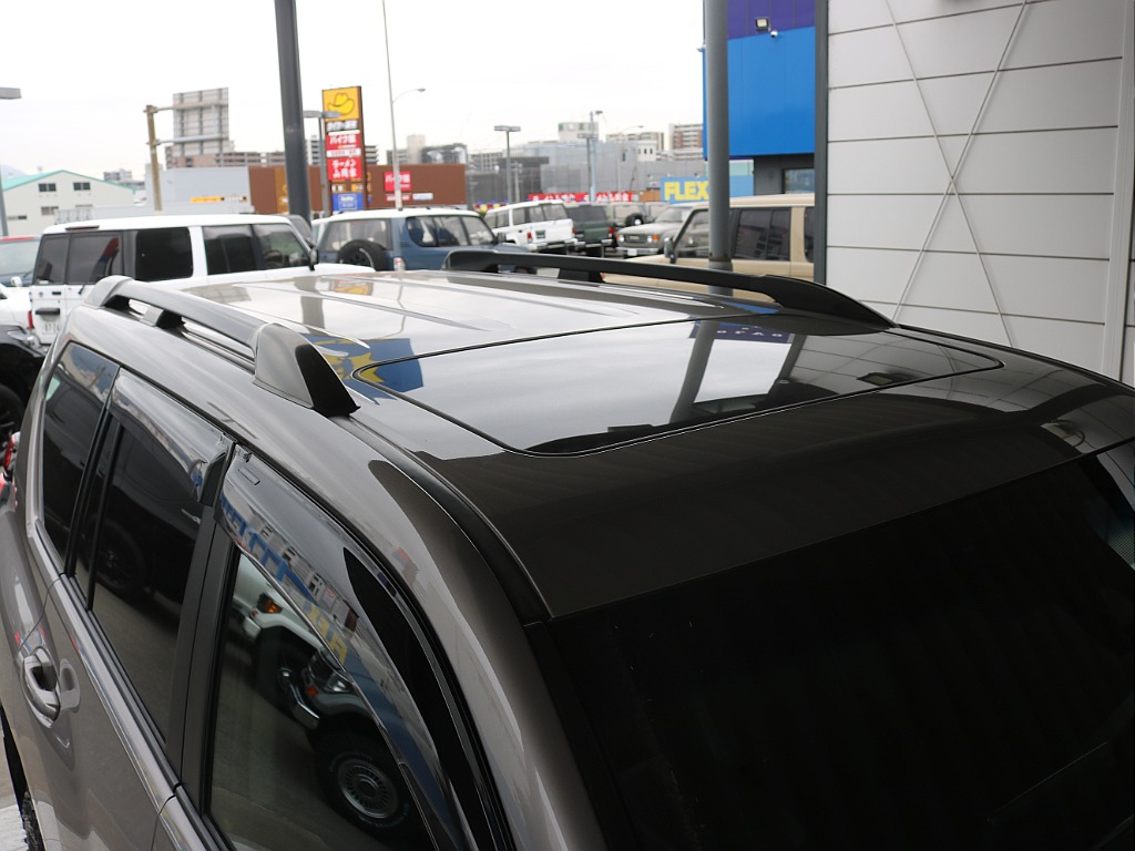 ルーフの状態もご覧の通りキレイです！