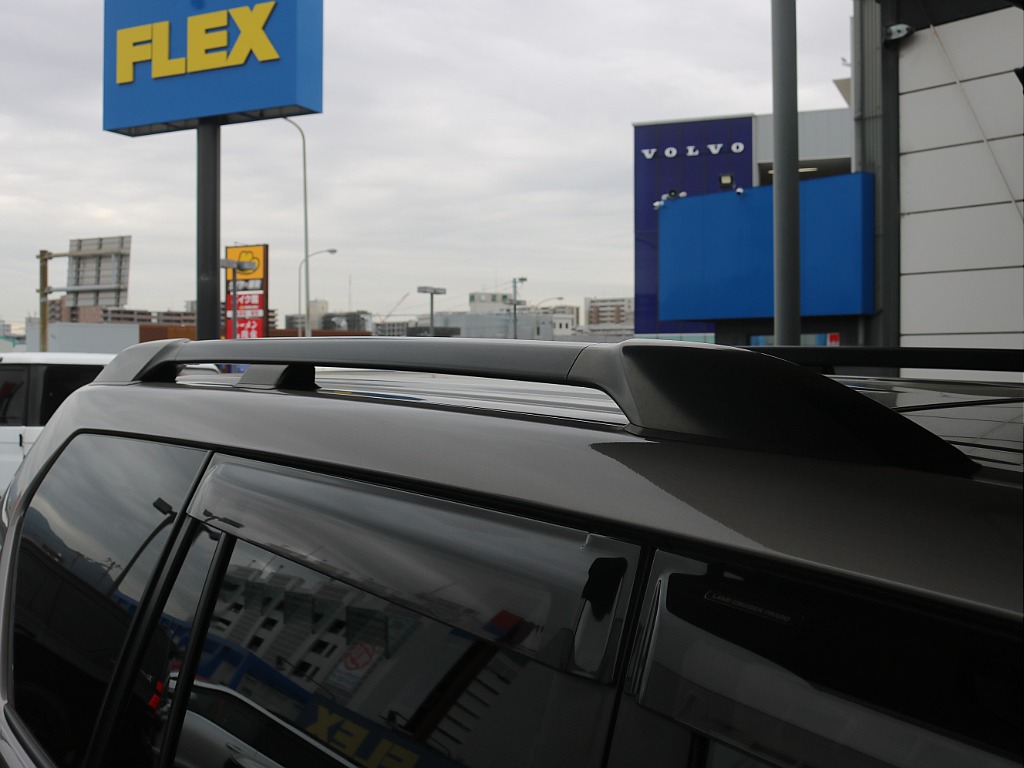 ルーフレールもございますので、ラックの取付も可能です！お気軽にお申し付けください！