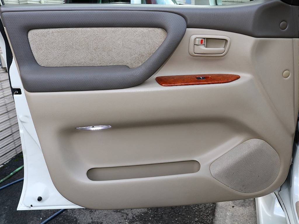 お問い合わせはランクル岡山店まで！！ＴＥＬ：０８６－４２０－２４２２