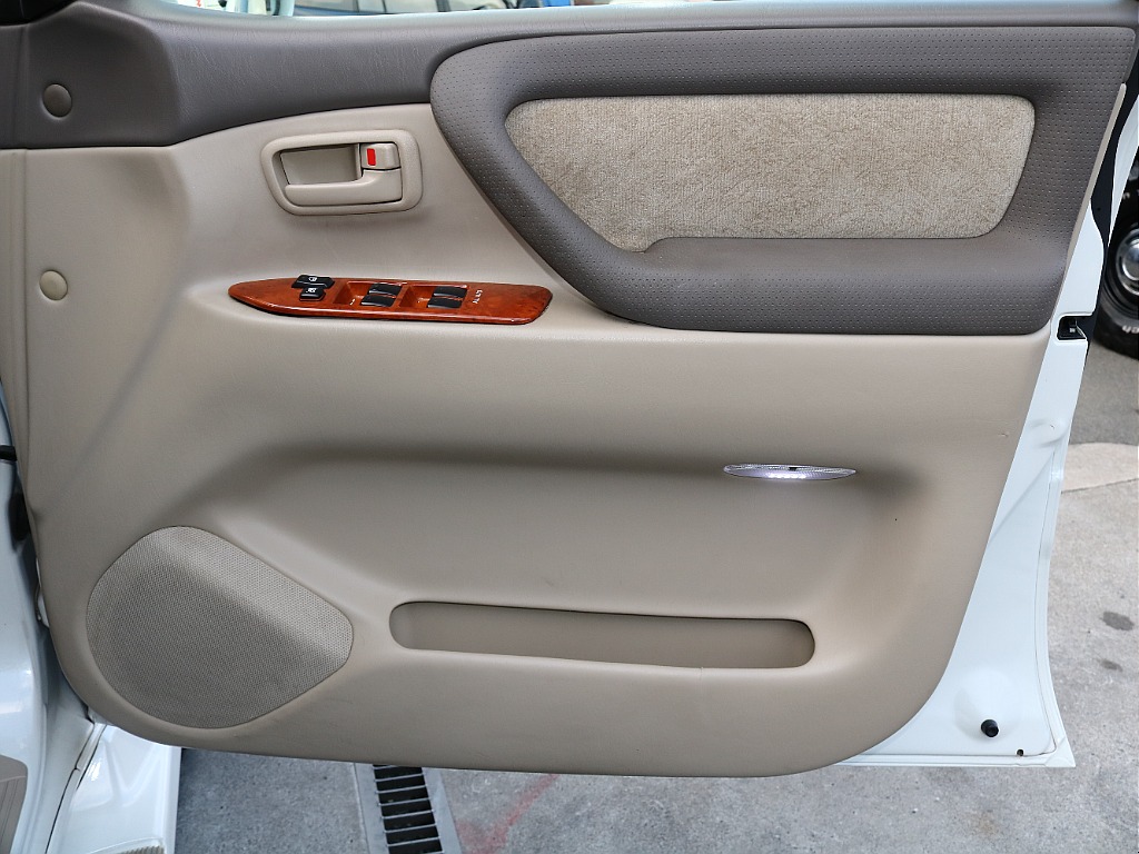 お問い合わせはランクル岡山店まで！！ＴＥＬ：０８６－４２０－２４２２