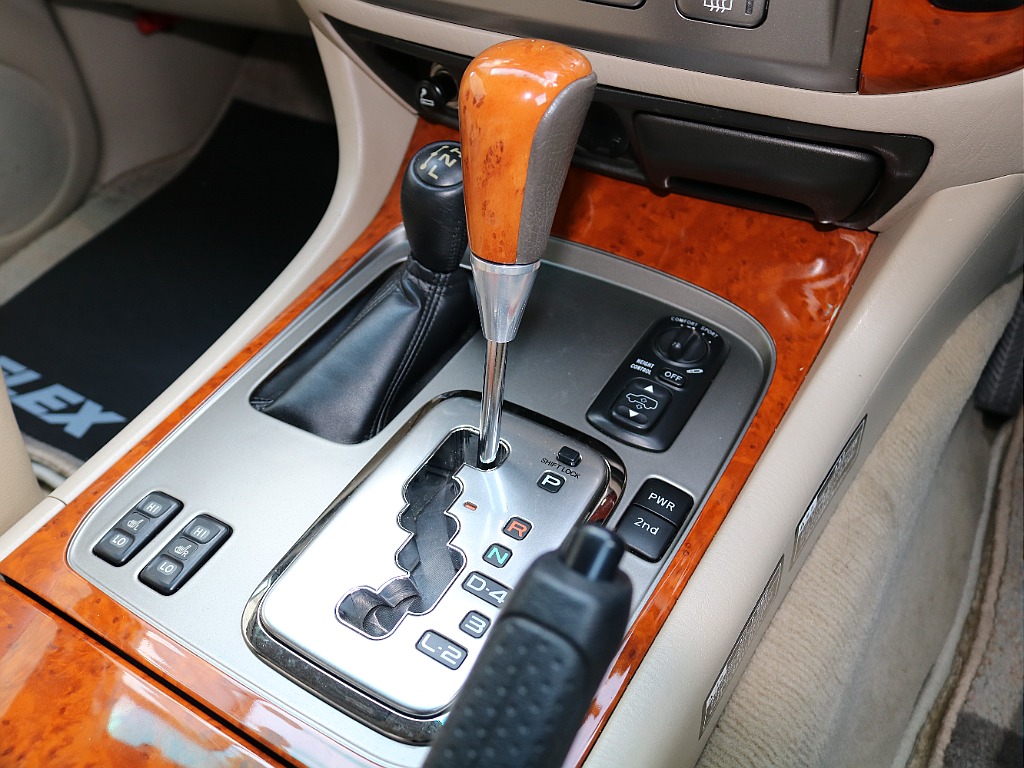 お問い合わせはランクル岡山店まで！！ＴＥＬ：０８６－４２０－２４２２