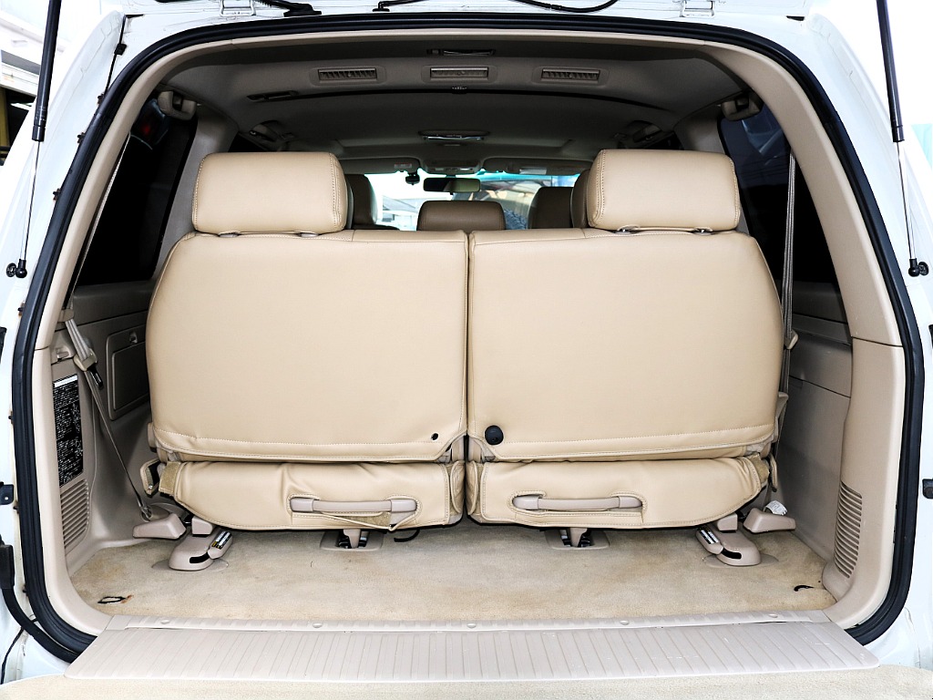 3列目シート有りです☆1ナンバー or 3ナンバーどちらでもお選び頂けます☆