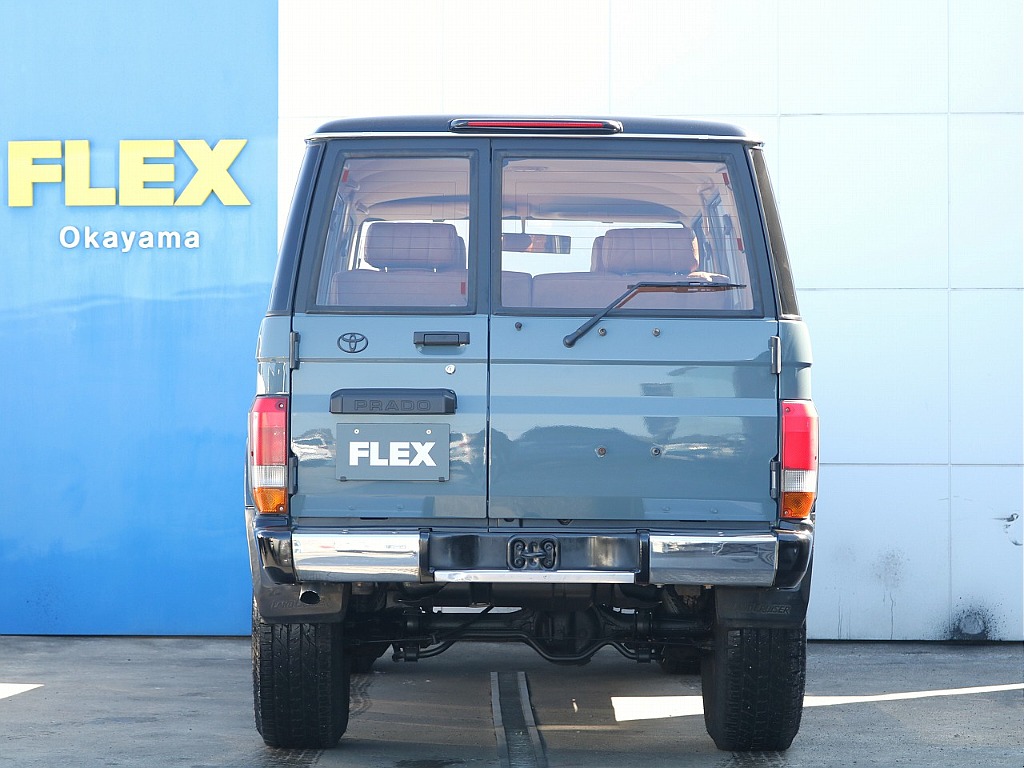 リヤビューもしっかりかっこいいですね！