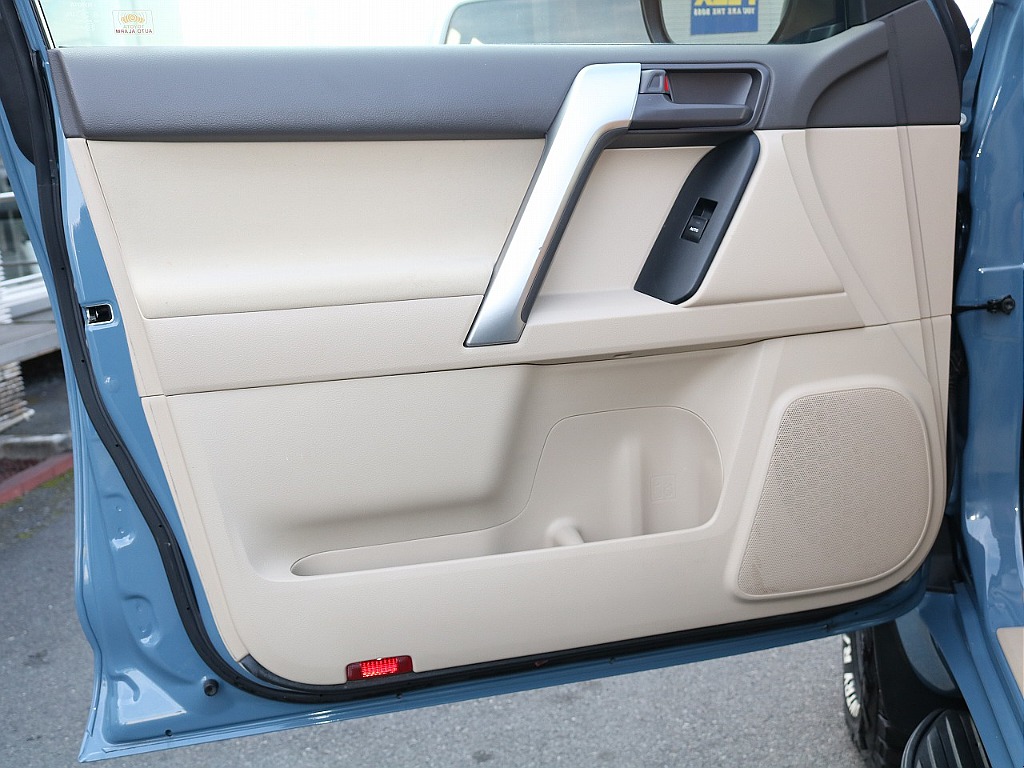 トヨタ ランドクルーザープラド(32枚目)