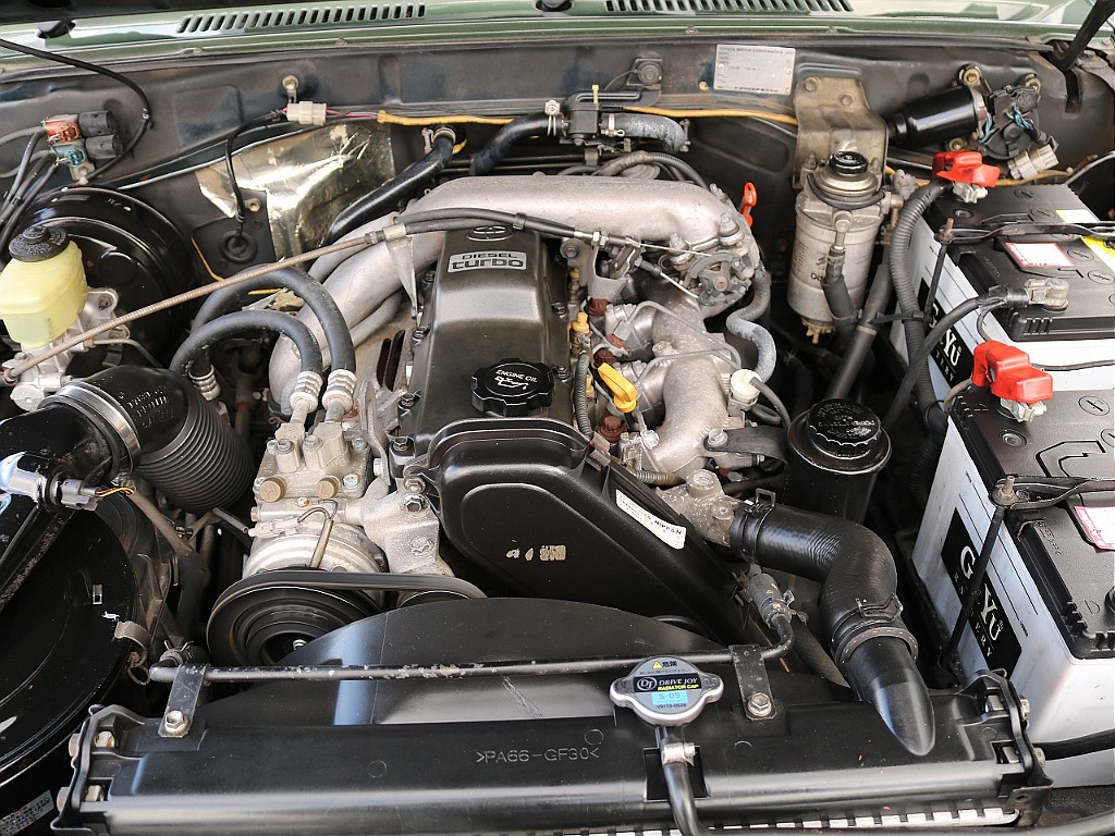 トヨタ ランドクルーザープラド(14枚目)