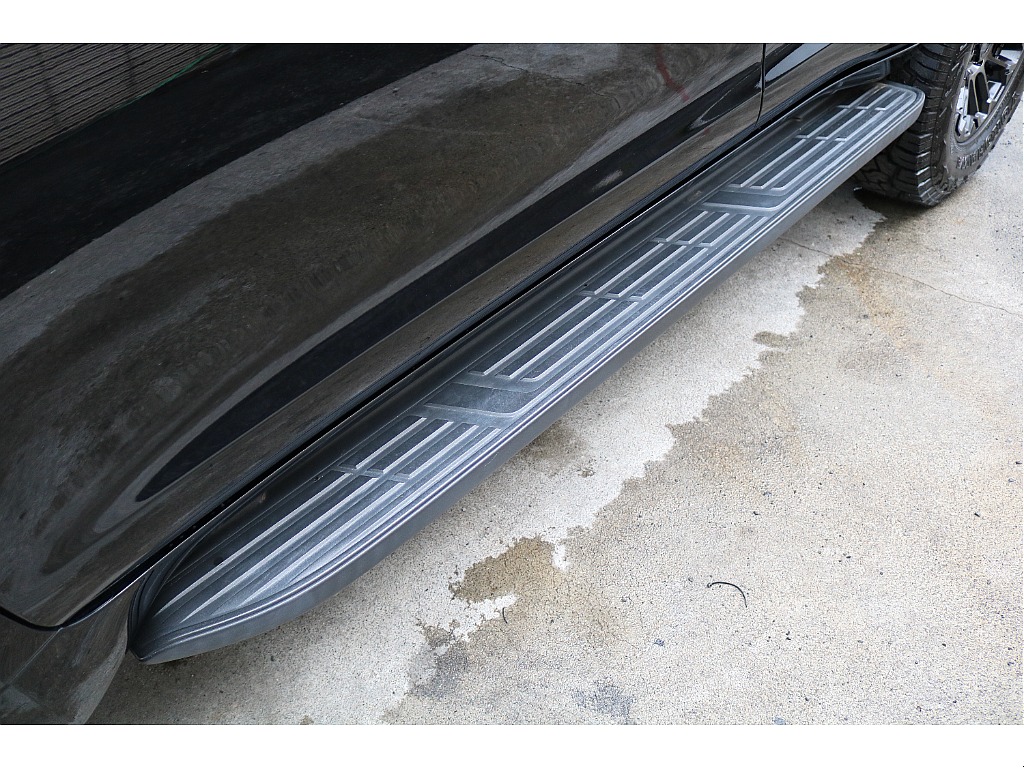 サイドステップは乗り降り簡単です！！