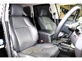 長時間の運転も疲れにくいシート