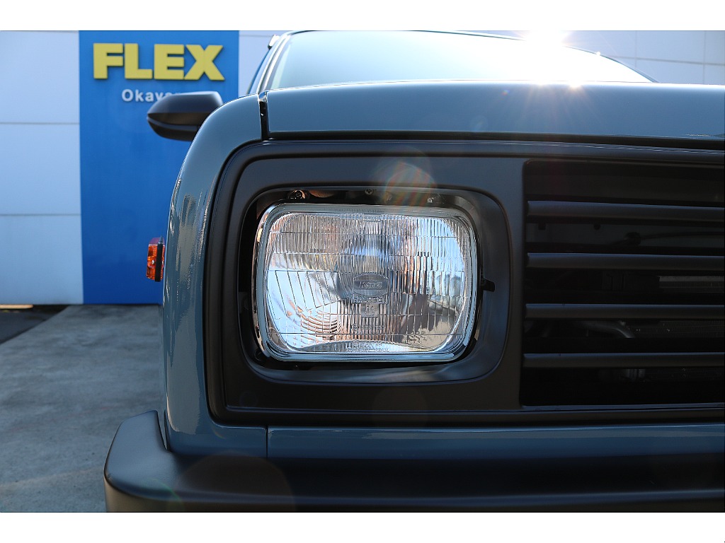 希少な角目ユーロボックスになります！！