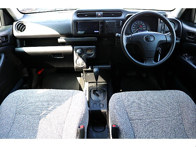 機能重視のフロント周り