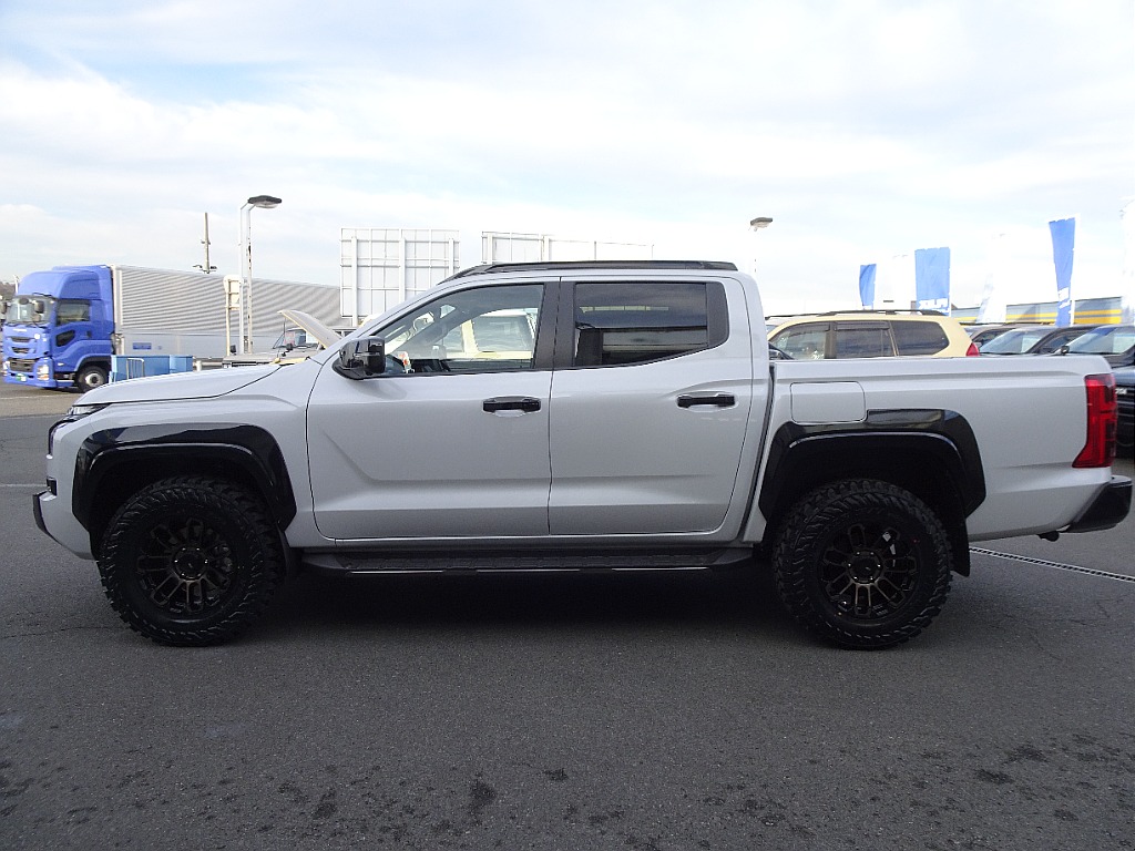 お問い合わせはランクル岡山店まで！！ＴＥＬ：０８６－４２０－２４２２