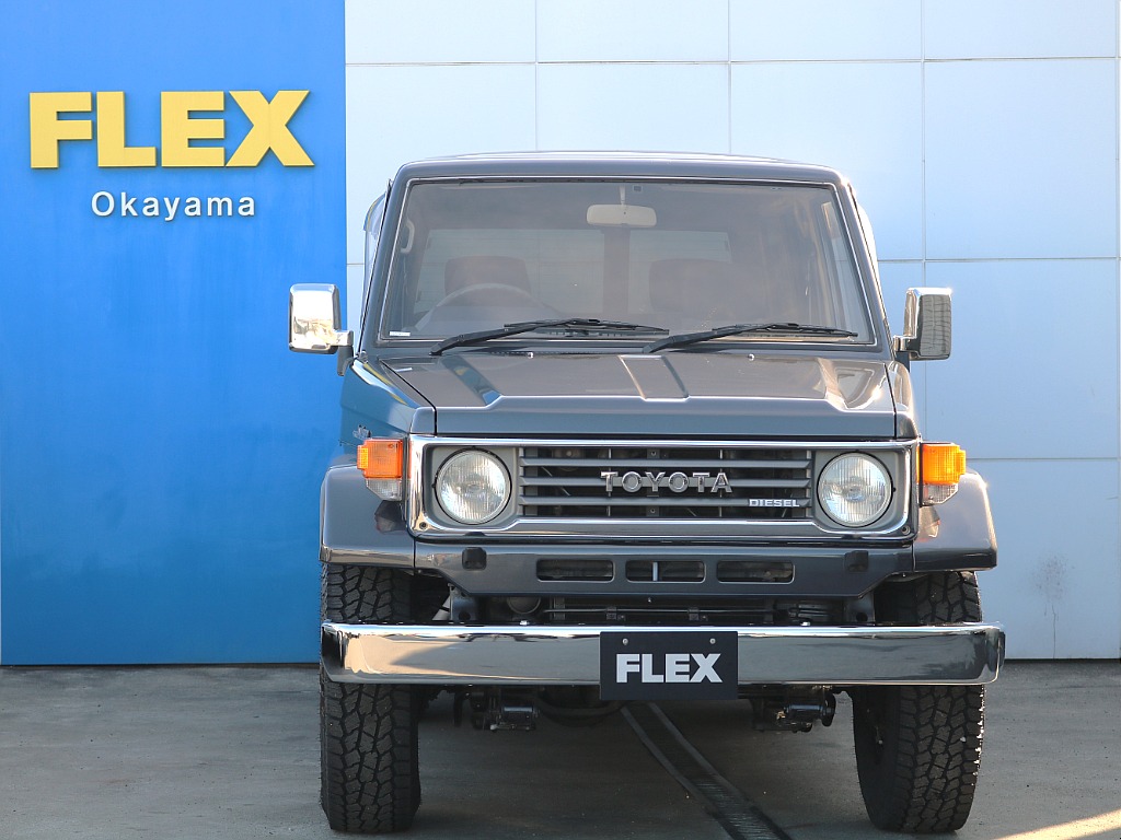 トヨタ ランドクルーザー70(9枚目)