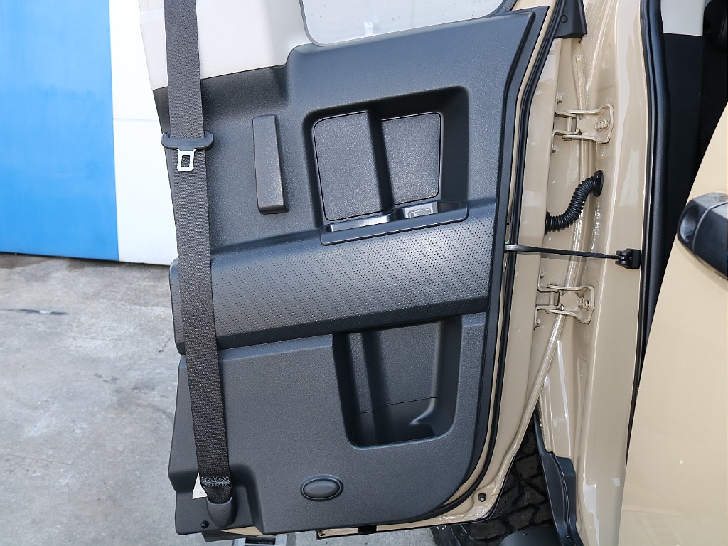 お問い合わせはランクル岡山店まで！！ＴＥＬ：０８６－４２０－２４２２