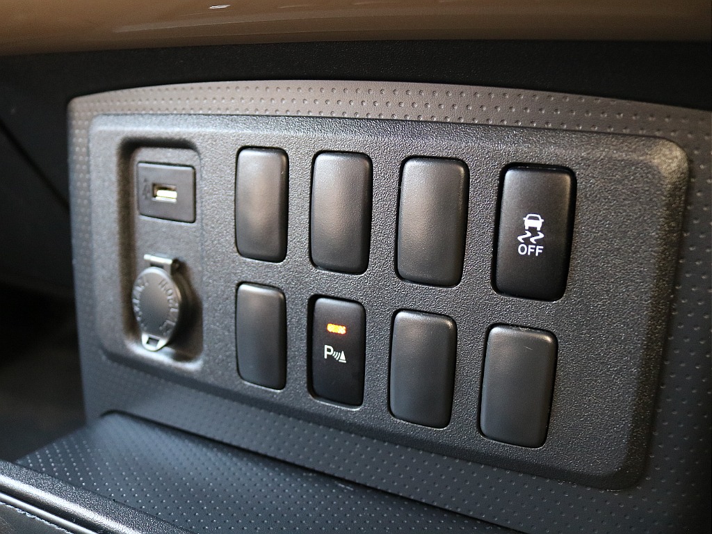 お問い合わせはランクル岡山店まで！！ＴＥＬ：０８６－４２０－２４２２