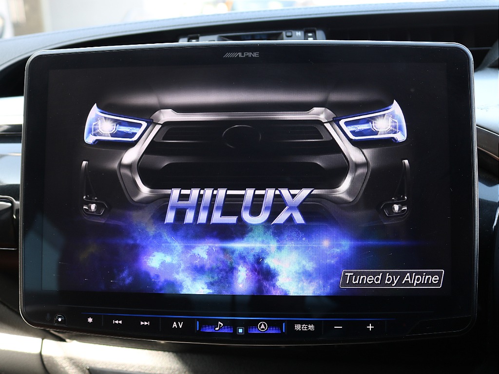 HILUX専用アルパインBIG-X11インチ完備！