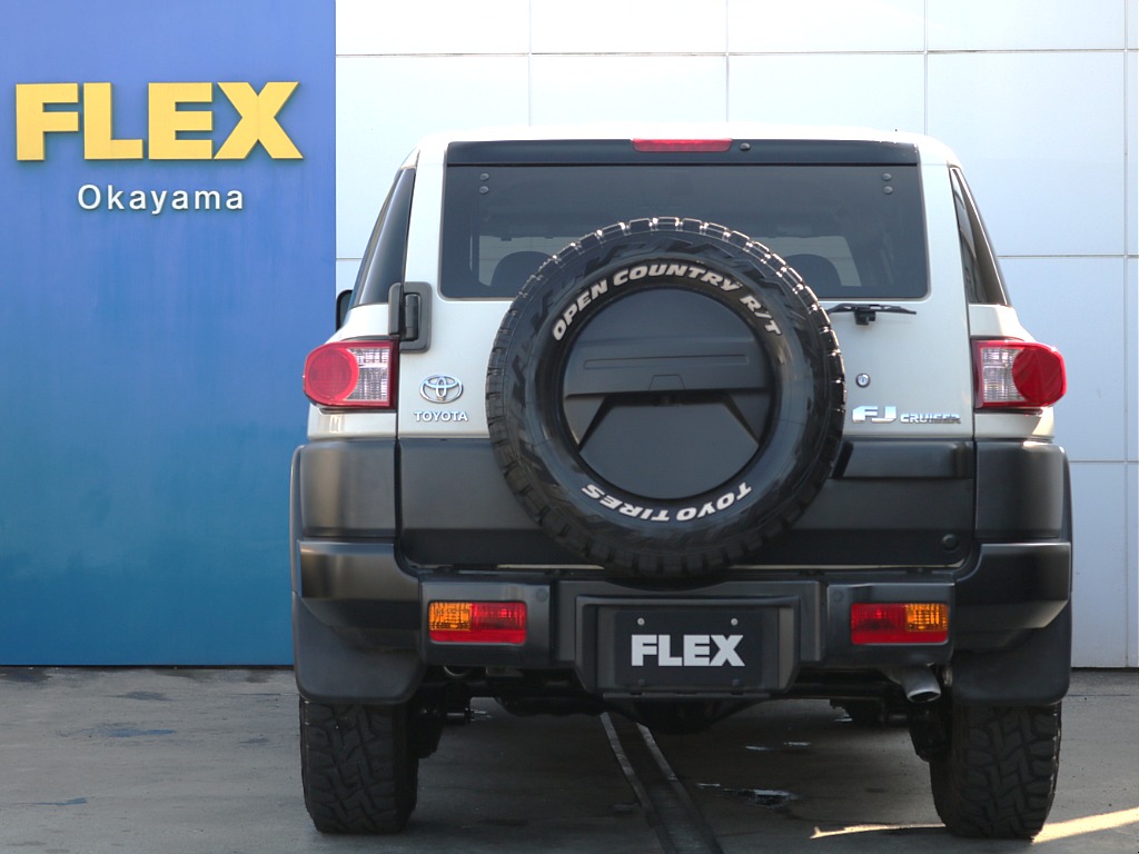 後ろから見てもカッコいいリヤゲート☆