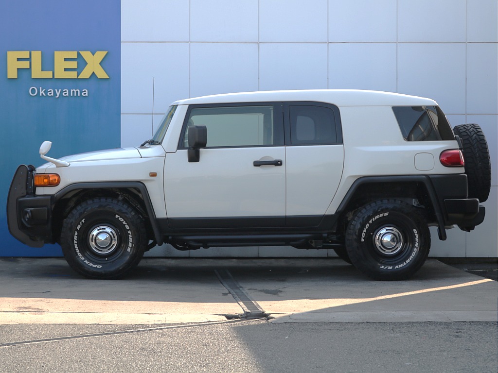 社外サイドステップ付きで乗り降り楽チンです☆