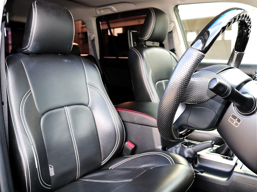 トヨタ ランドクルーザープラド(6枚目)