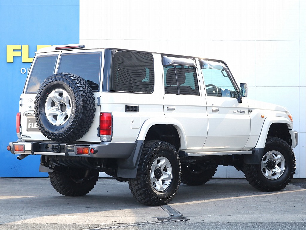 リフトアップの映えるリヤビューになります☆彡