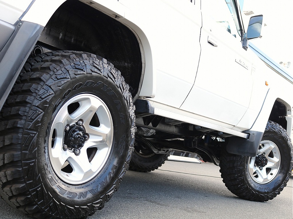 トヨタ ランドクルーザー70(29枚目)