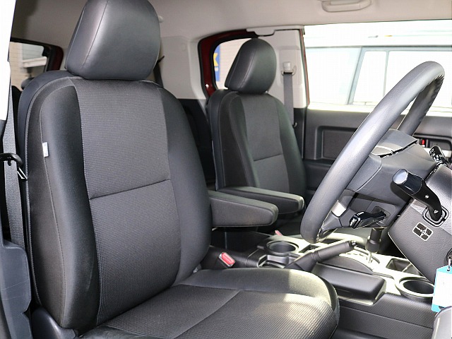 シートポジションも高く視界良好です☆