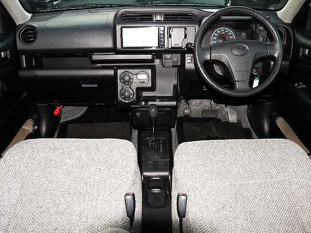 商用車ならではの充実した車内装備☆