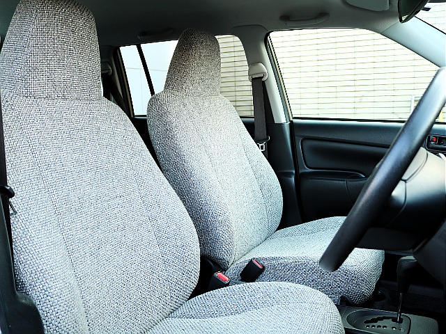 シートポジションも高く視界良好です☆