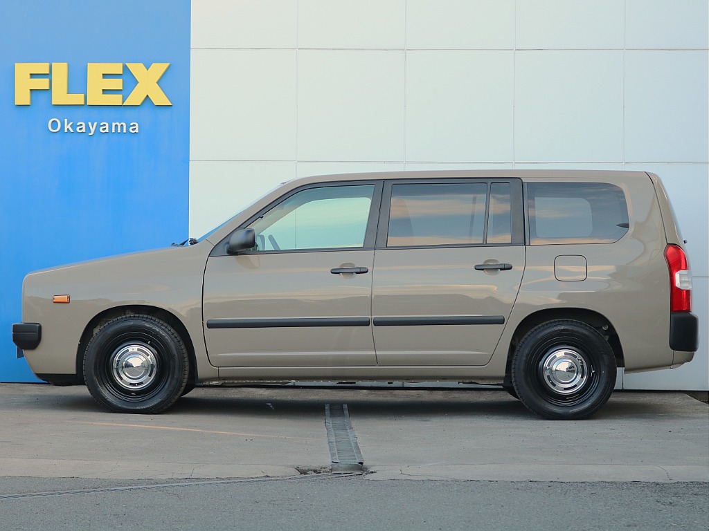 サイドから見てもサクシード感はございません☆