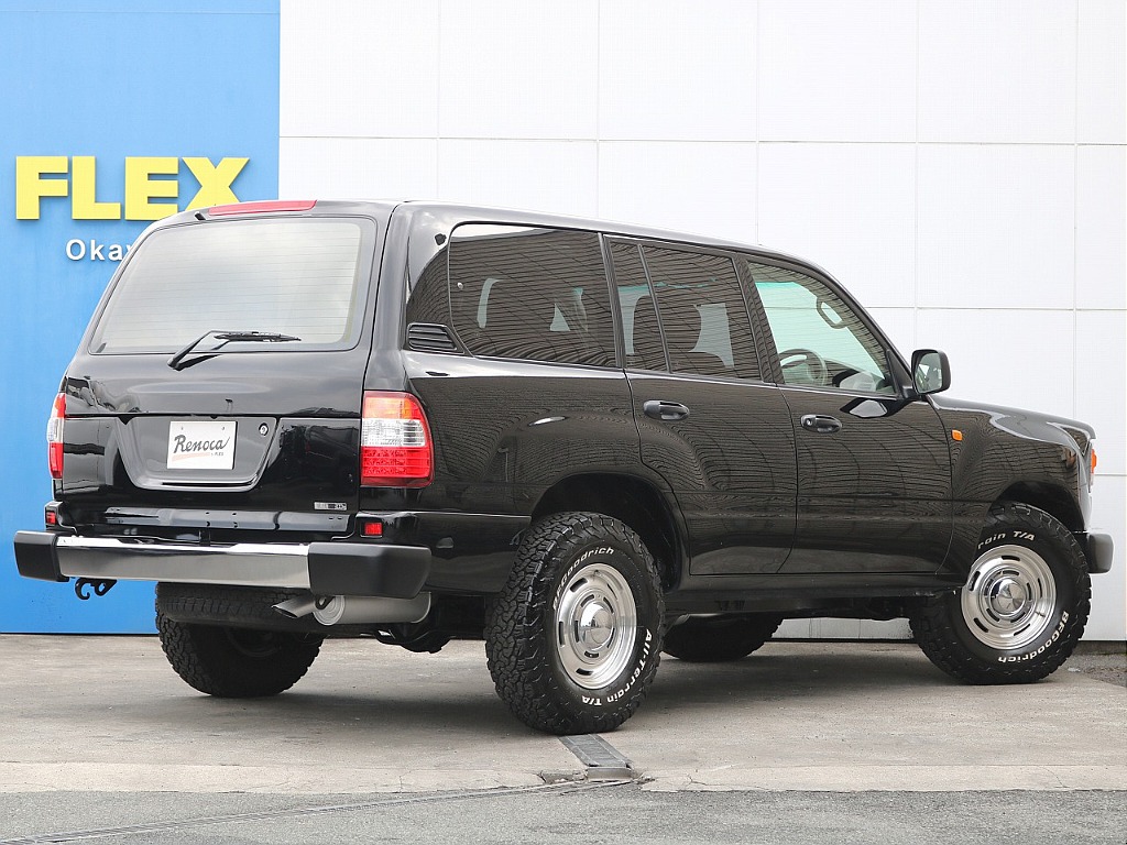 クラシカルなリヤビュー！可愛らしさいっぱいです！